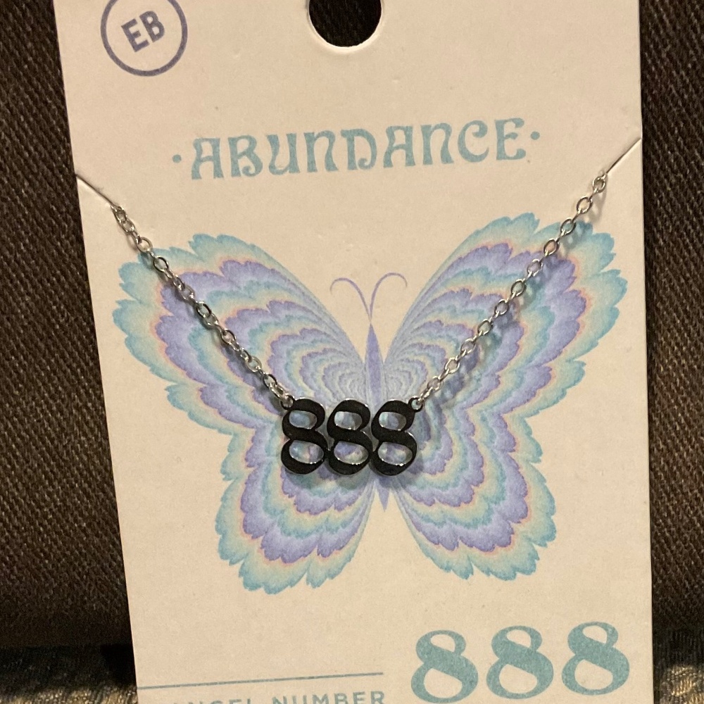 NWT “888 Angel 👼 Number” Necklace